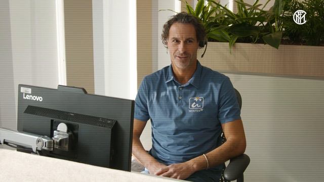 FABIO GALANTE ANSWERS YOUR CALLS | INTER CHRISTMAS 2019 CAMPAIGN 📞⚫🔵🤣 [SUB ENG + ITA] смотреть онлайн