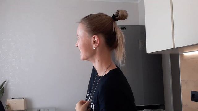 Cooking: Печём с Ксюшей шарлотку из груш смотреть онлайн