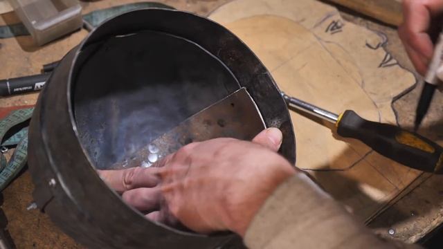 Продолжаю ковать шлем викинга. Гьёрмундбю смотреть онлайн