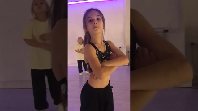 Современные танцы, Хип Хоп с 3х лет СТК Перспектива Марьино Люблино Братиславская смотреть онлайн