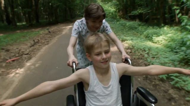 Самолёт. Стихи Мария Махова, муз. Олег Костров, исп. Влад Грузинцев смотреть онлайн