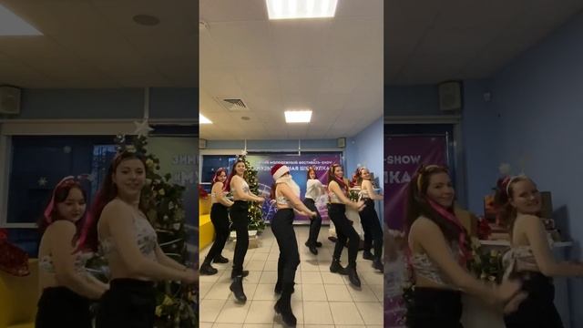 설날 축하합니다! Поздравляем вас с корейским новым годом!❤️ #bysdance #спб #кпоп #kpop #straykids смотреть онлайн