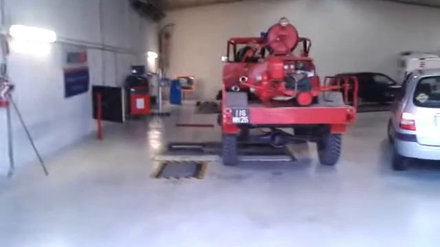 Renault R2067 4x4 de Pennes-le-Sec par l'association ASPIRO. 4 смотреть онлайн