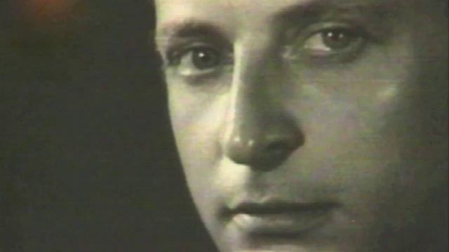 Alfredo Kraus sings Amapola смотреть онлайн