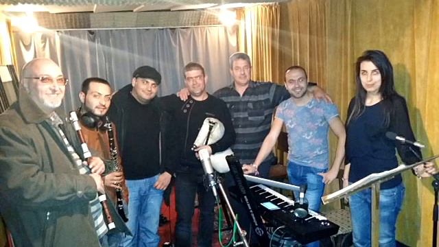 орк. фолк КАЛЕ - Очаквайте ни скоро смотреть онлайн