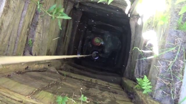 Чистка колодца от грязи смотреть онлайн