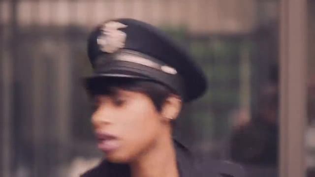 Iggy Azalea Feat Jennifer Hudson - Trouble