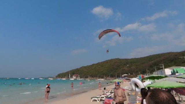 Остров Колан парашютисты приземляются на пляж смотреть онлайн