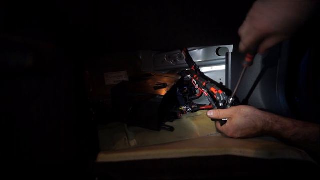 Mercedes Benz |Backup Batterie Relais| Backup Batterie Fehler und Distronic Plus ohne Funktion. смотреть онлайн