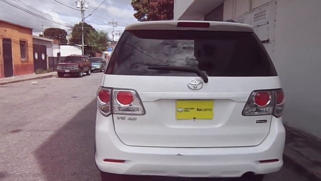 Toyota Fortuner 2012 смотреть онлайн