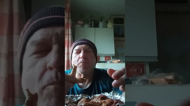 Ем крылышки куриные приготовленные в духовке смотреть онлайн