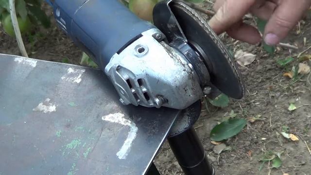 Простейший заточной станок из болгарки . смотреть онлайн