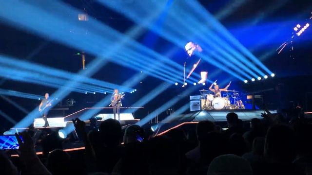 Muse - Interlude & Hysteria at Oracle Arena 9 March 2019 4K смотреть онлайн