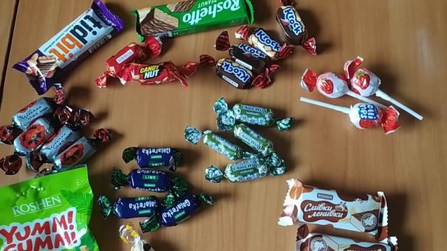 Новорічний набір цукерок РОШЕН “Камін” 2023-2024. Що всередині? Чесний огляд смотреть онлайн