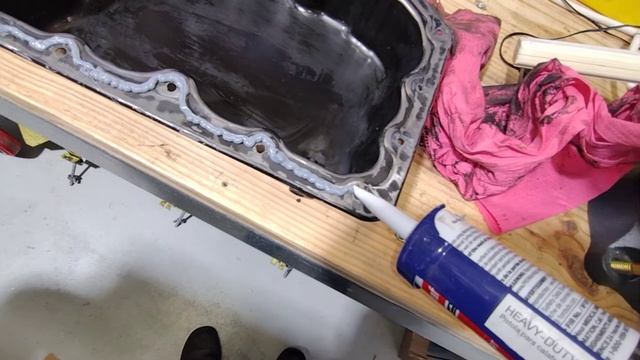 6.7 Liter Power Stroke Lower Oil Pan Reseal смотреть онлайн