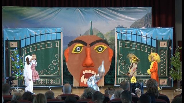 Дровосек - сцена 3 из мюзикла Волшебник Изумрудного города смотреть онлайн