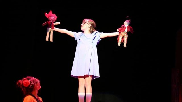 A little sneak peak of Roald Dahl's Matilda Jr. смотреть онлайн