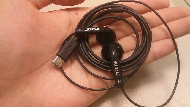 Closer Look: Micro USB Earphones Or Headphones?