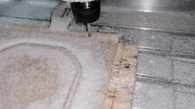 Фрезеровка оргстекла 12мм на станке с ЧПУ.mp4 смотреть онлайн