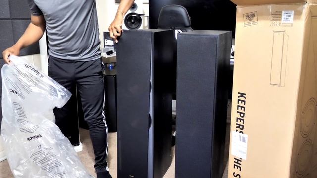 What It Was Like Spending 2 Weeks With a Klipsch Home Theater System... смотреть онлайн