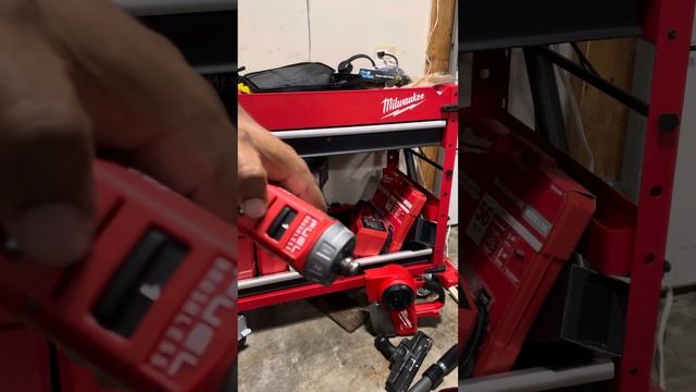 Milwaukee Drill Driver Review 2505-22 M12