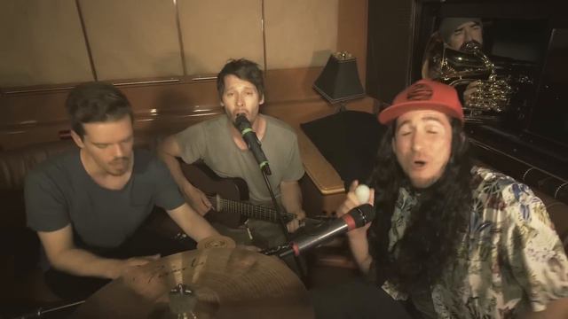 Cheerleader - Walk Off The Earth