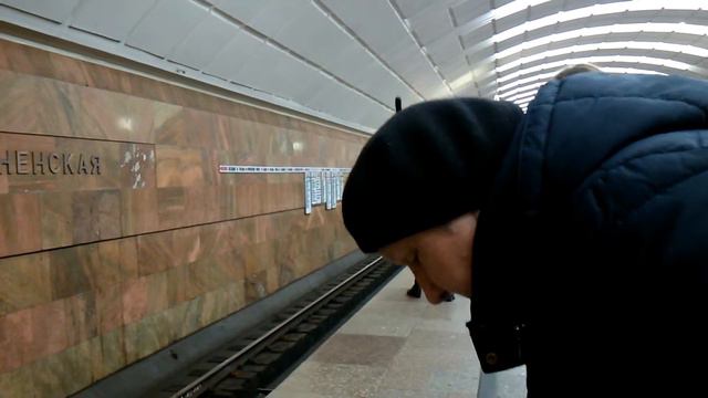 Станция метро Сходненская, Электропоезд 81-710 Еж3 смотреть онлайн