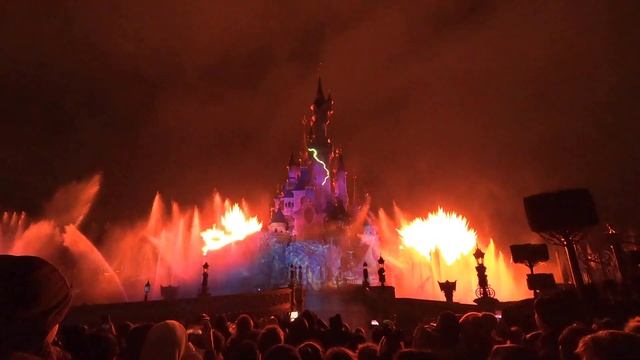 Диснейленд Париж 2020 Салют смотреть онлайн