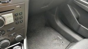 Как подключить смартфон к любой автомагнитоле и слушать музыку.