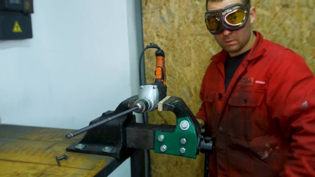 ТРИ очень КРУТЫХ и ПОЛЕЗНЫХ САМОДЕЛКИ для ГАРАЖА И ДЛЯ ДОМА СВОИМИ РУКАМИ смотреть онлайн