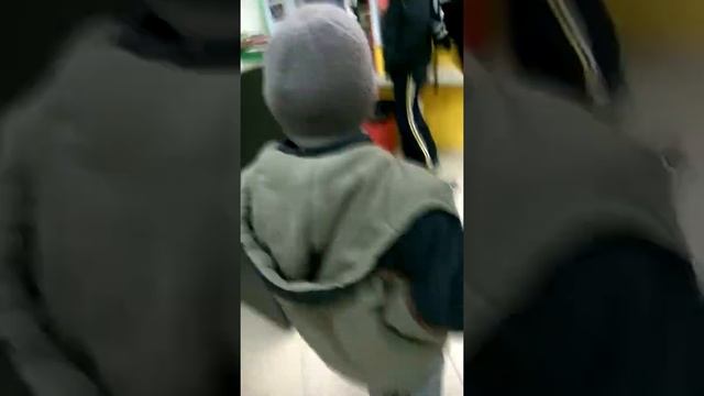 Бабуин и его собака смотреть онлайн