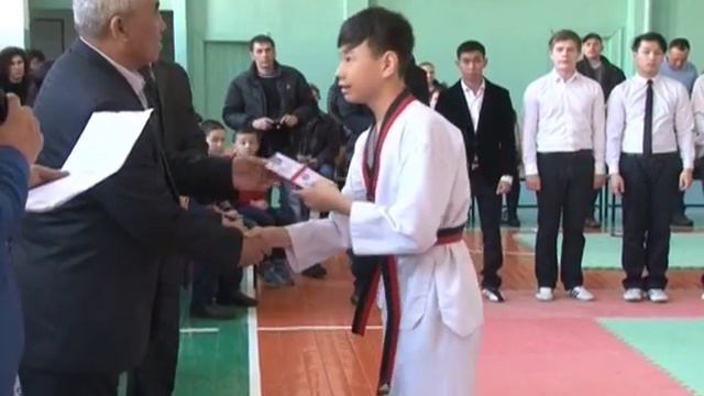 Спорт Mix с Тахиром Гафуровым (Академия Таэквондо Кыргызской Республики) смотреть онлайн