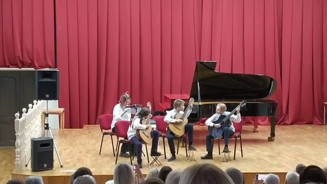 Вл. Мулявин. Слуцкие ткачихи, перел. О. Копенкова смотреть онлайн