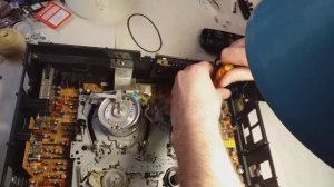 Ремонт видеомагнитофона shivaki не выезжает кассета