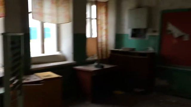 ЗАБРОШЕННАЯ ШКОЛА НА КРАЮ МОСКОВСКОЙ ОБЛАСТИ смотреть онлайн