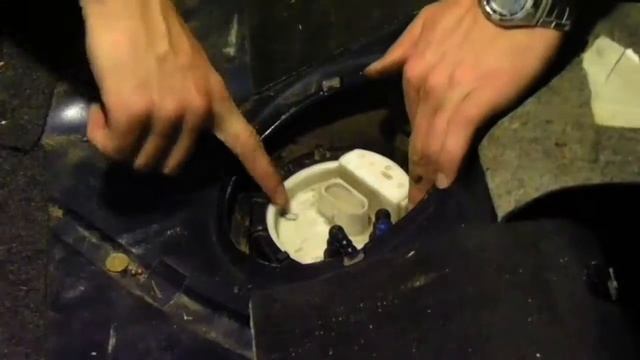[Auto] Замена бензонасоса VW Polo 9n/9n3 смотреть онлайн