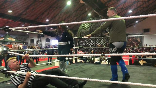 Referee gets a Stinkface смотреть онлайн