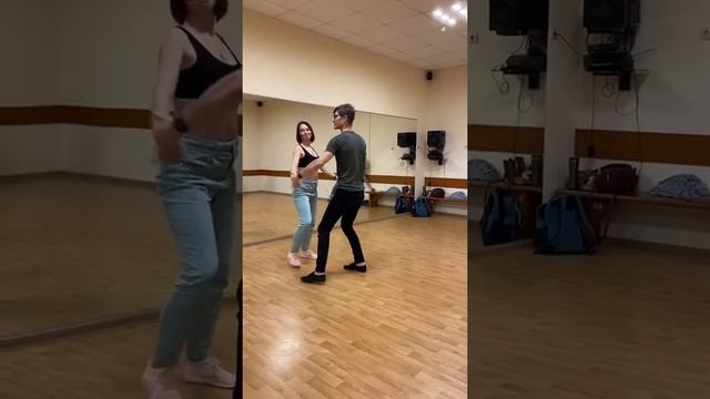 Связка 8 Бачата начало. Славик и Яна смотреть онлайн