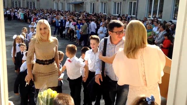 УТРО 1 сентября Праздничная линейка 1 сентября смотреть онлайн