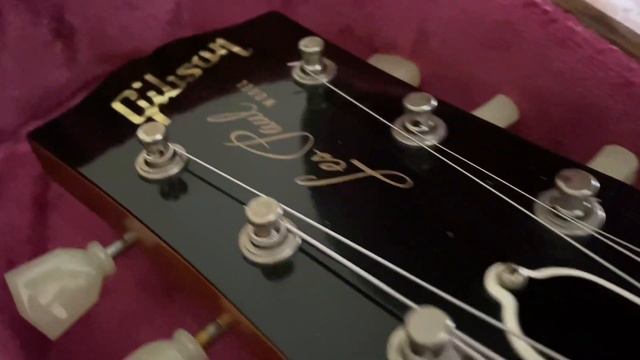 My Gibson R7 meets my Milkman Hybrid 50! Gold Top Blues!! смотреть онлайн