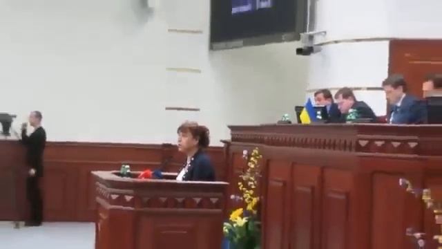 Беркут это наши дети, а тех кто на майдане надо судить смотреть онлайн