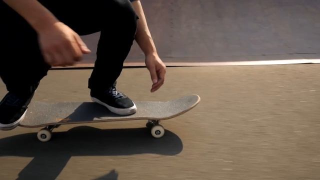 Panasonic - LUMIX G Series - DMC-GH4 - Contrast AF System With DFD (Depth From Defocus) Technology.