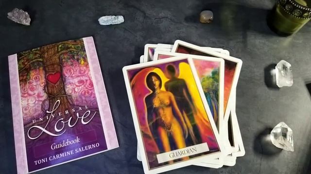 Universal Love Oracle Deck Flip Through смотреть онлайн