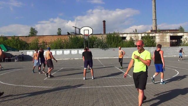 "Kherson Streetball Cup 2017" 1/2 "Зачем регистрация на сайте" - "Новая Каховка" смотреть онлайн