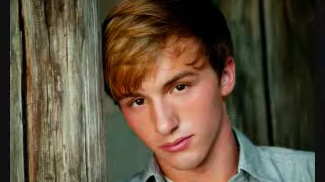 Not Giving Up (Lucas Cruikshank Video) смотреть онлайн