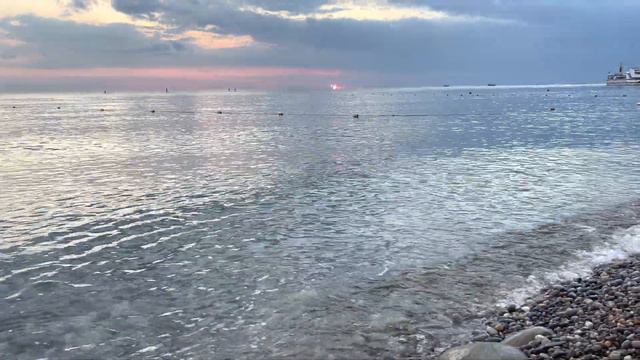 Две минуты моря, без моей болтовни! 🌴ЛАЗАРЕВСКОЕ СЕГОДНЯ🌴СОЧИ. смотреть онлайн
