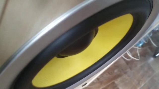 Microlab PRO 3, perfect focus, bass test смотреть онлайн