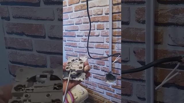как самому поменять розетку смотреть онлайн
