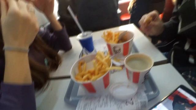 VLOGик: едем в банк, KFC. смотреть онлайн