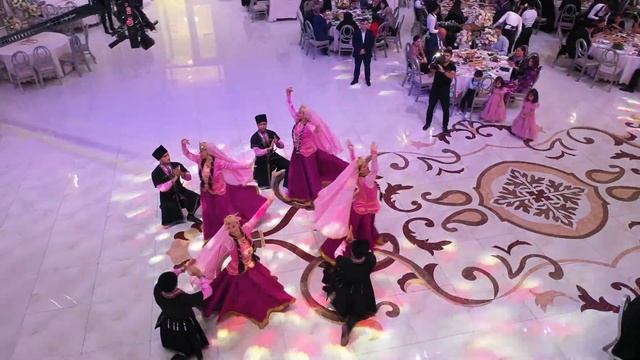 Azerbaijani Dance: A Window Into Azerbaijani Wedding Culture | Wedding Dance Spectacular